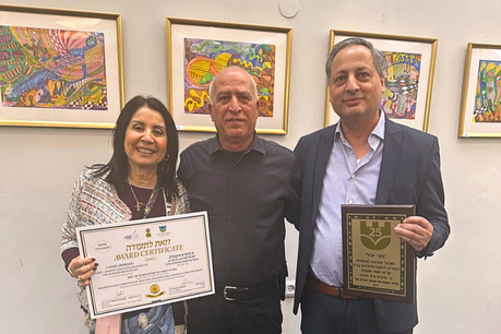 מימין לשמאל: מר אבי בוסקילה, מנכ"ל שראל, מר ויצמן משיח, מנכ"ל המועצה לישראל יפה וגב' לילי דיאמנט ע' מנכ"ל לפרויקטים ויח"צ